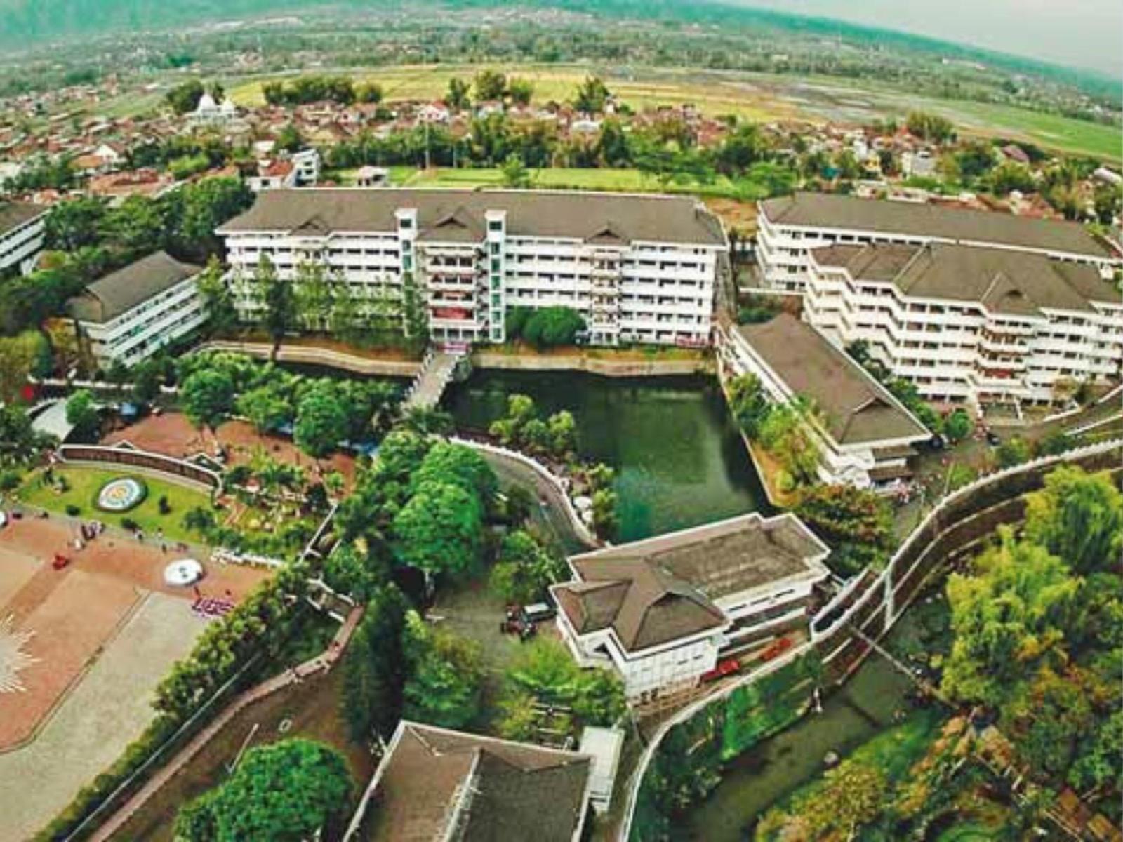 Villa Estetik Di מאלאנג מראה חיצוני תמונה